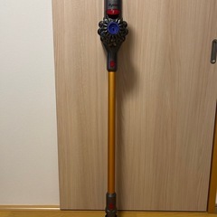 Dyson コードレス スティッククリーナー v8 fluffy...