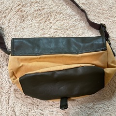 ショルダーバッグの画像