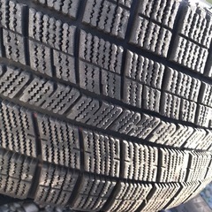 タイヤ　225 55 17 スタッドレス　バリ溝　2本セット　安いの画像