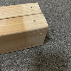 木材2×4、1×6、突っ張り用金具の画像
