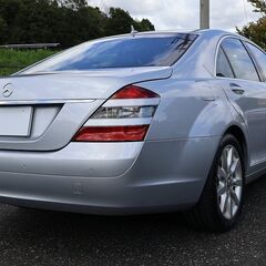 【走行19,000km/タイヤ新品/ブレーキ周りリフレッシュ済/車検2026年9月】メルセデスベンツ S550 サンルーフ 左ハンドル シートヒーター HID オートクロージャ―の画像