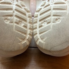 crocs ホワイト サンダル　サボクロッグサンダルの画像