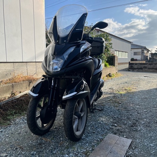 トリシティ125 リアボックス付き　低走行車