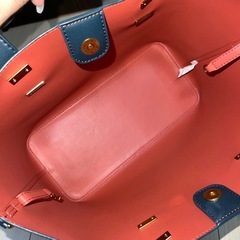CHARLES&KEITH チャールズアンドキース ハンドバッグ トートバッグの画像