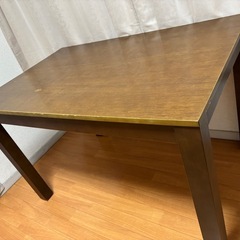 テーブル(机)の画像