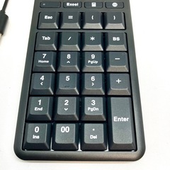 【極美品】エレコム ELECOM テンキー TK-TCM015BK ホットキー付きUSBテンキーパッド 有線 ブラック Mサイズの画像