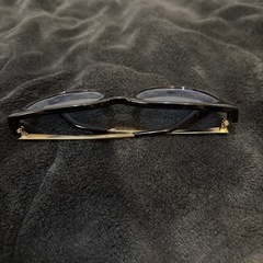 サングラス　青レンズ　黒縁　フレーム金の画像