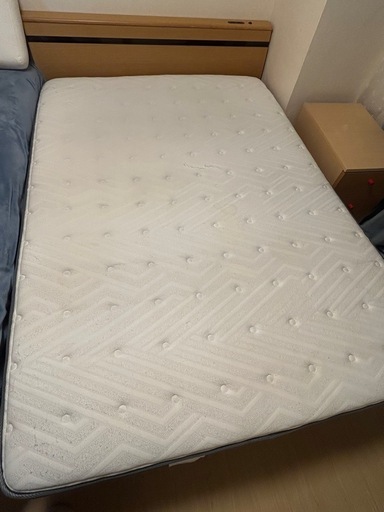 ダブルベッドマットレス付き (KIMIKO) 尾頭橋のベッド《ダブルベッド