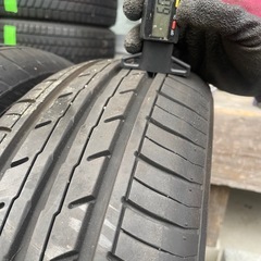 中古タイヤ！バリ溝！185/65R15 ブルーアースES
の画像