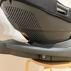 取引先決定　チャイルドシート　Combi THE S plus ISOFIX エッグショック ZB-750 ブラック〈BK〉の画像