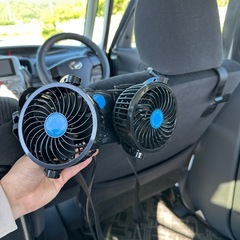  車 扇風機 車載扇風機 車内 車外360°角度調節可能 　ツインファン 取り付け簡単 ダブルファンの画像