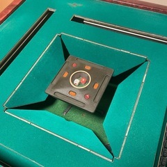 全自動麻雀卓の画像