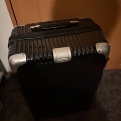 多機能スーツケースの画像