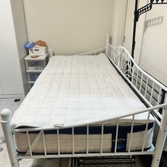 シングルベッド