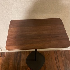 スタンドデスクの画像