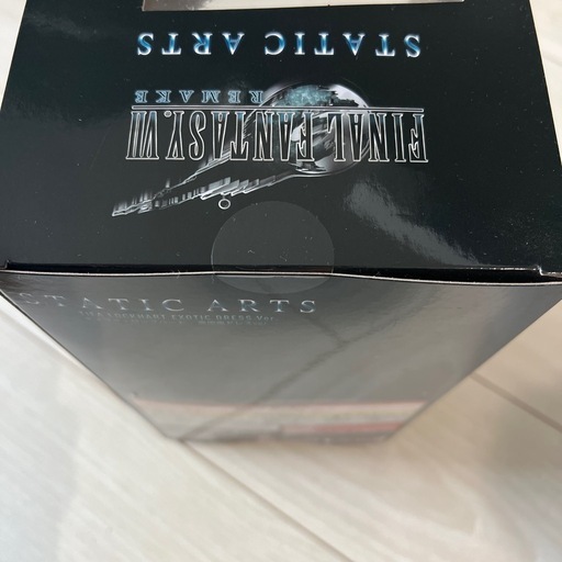 フィギュア　FF7 ティファ　異国風ドレス