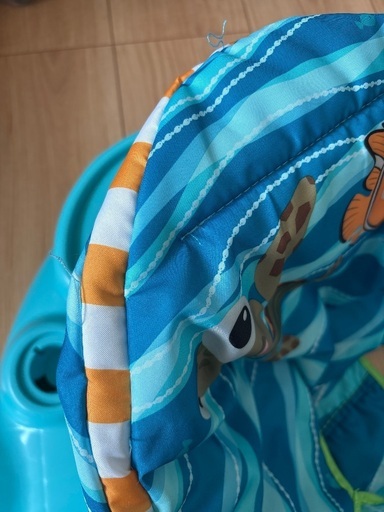 プーメリーとニモのジャンパー、バウンサー