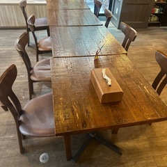 【無料・引き取り限定】店舗用 木製テーブル 5台まとめての画像