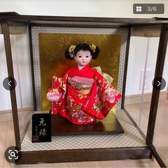 優しい表情の日本人形ガラスケース&
専用ダンボール有り　綺麗に保管の為美品です。日本文化が好きな外国の方いかがですか？の画像