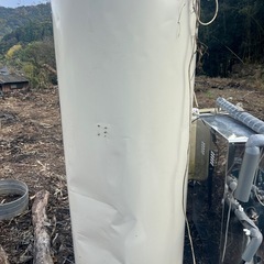 日立電機温水器 BE-S37E 電圧200V 中古の画像