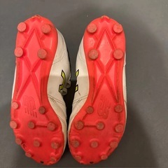 442 ニューバランス ジュニアサッカースパイクの画像