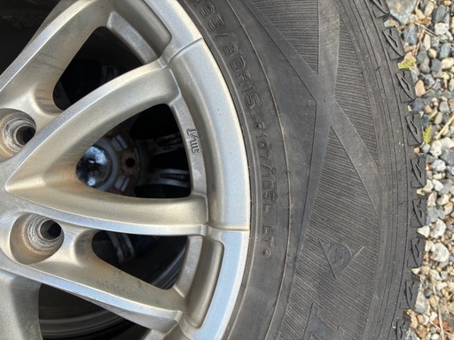 ダンロップスダットレス195/80R15