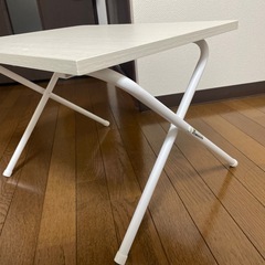 ニトリの机の画像