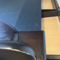 キングサイズかダブルベッドだと思います。の画像