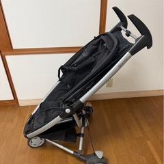クイニー　ベビーカーの画像