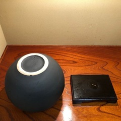 つぼ+台座付きの画像