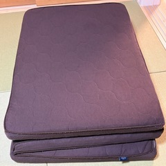アイリス　エアリー　三つ折り布団　マットレスの画像