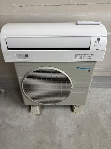 ?ダイキン6畳2台セット?取付込❄️簡易クリーニング済✨️中古 ダイキン DAIKIN ルームエアコン F22ZTES-W 2022年