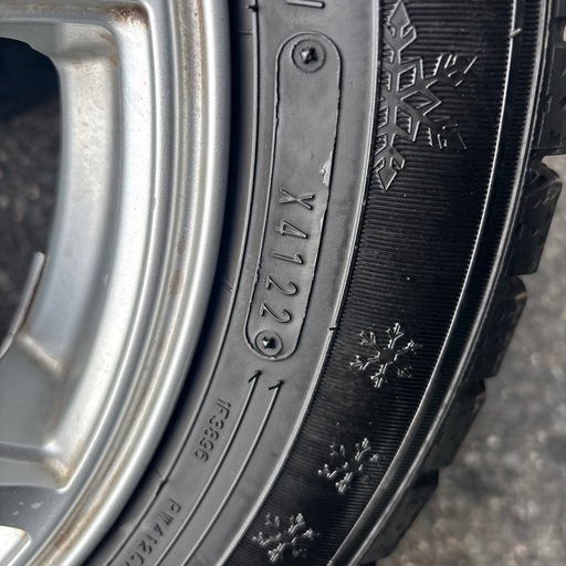 商談が成立しました?広島市　　　軽自動車用スタッドレスタイヤ1セット