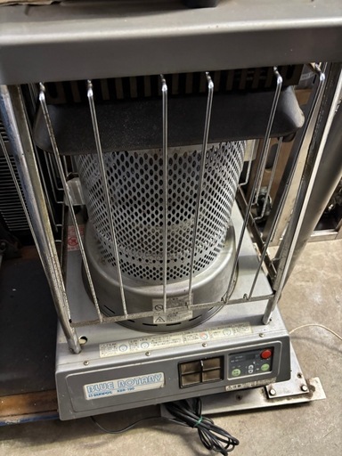 SUNPOTサンポット ブルーロータリーKBR-190 (ねこ) 秋田の季節、空調