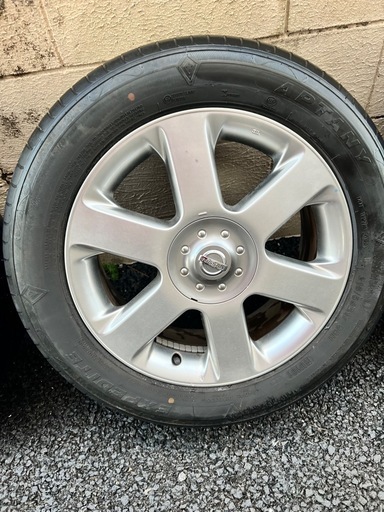 51エルグランド純正タイヤホイール