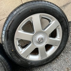 51エルグランド純正タイヤホイールの画像