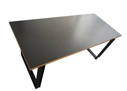 【美品】仕事用デスク（幅160cm × 奥行70cm）2024年1月購入