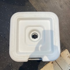 【引き取り限定】中古品　ポールスタンド　注水タンクの画像