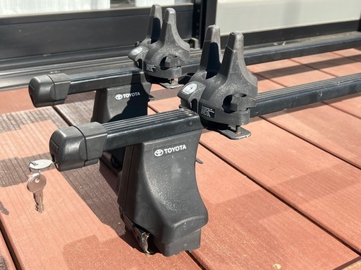 【トヨタ純正】ルーフキャリア ベースTHULE シエンタ用 引き取り限定