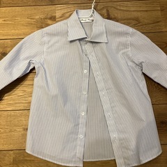 子供用スーツ　半ズボンの画像