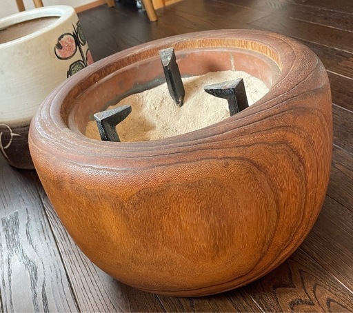 木製 火鉢 円形 木製火鉢 (shin) 山鹿の家庭用品《その他》の中古あげます・譲ります