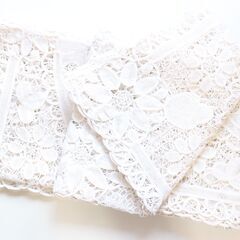 ⋆. 花柄刺繡クロス⋆.