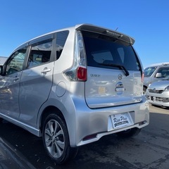 総額17.8万円 ニッサン デイズ 4WDハイウェイスターGターボ 車検2年 アラウンドビューモニター ナビ ワンセグ Bluetoothオーディオの画像