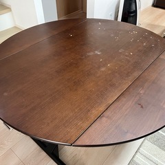 昇降デスク（円卓にもなります）の画像