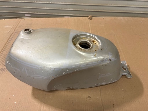 nsr50 ガソリンタンク 楽天市場】NSR50 タンクの通販