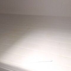 足付きベッドの画像