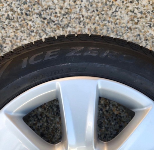 A8 Audi アウディ　スタッドレス　4本合計￥88000