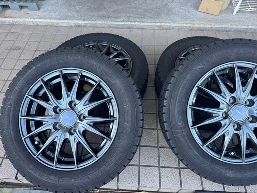 185/65 R15 ホイール付きスタッドレスタイヤ