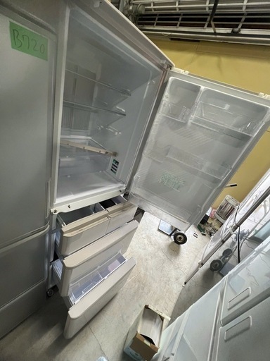 NO B745?福岡市内配送設置無料✨?シャープ SHARP プラズマクラスター冷蔵庫 （424L・どっちもドア） 5ドア ベージュ系