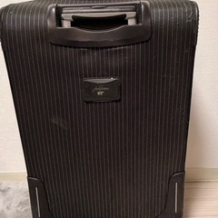 キャリーケース　タイヤ1箇所不具合ありの画像